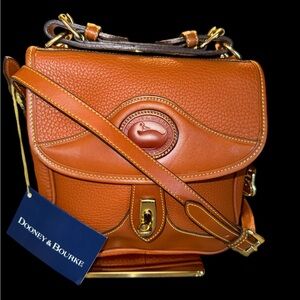 Vintage Dooney & Bourke Beige Leather Shoulder Bag/ Sling Bag/ Crossbody Bag NWT